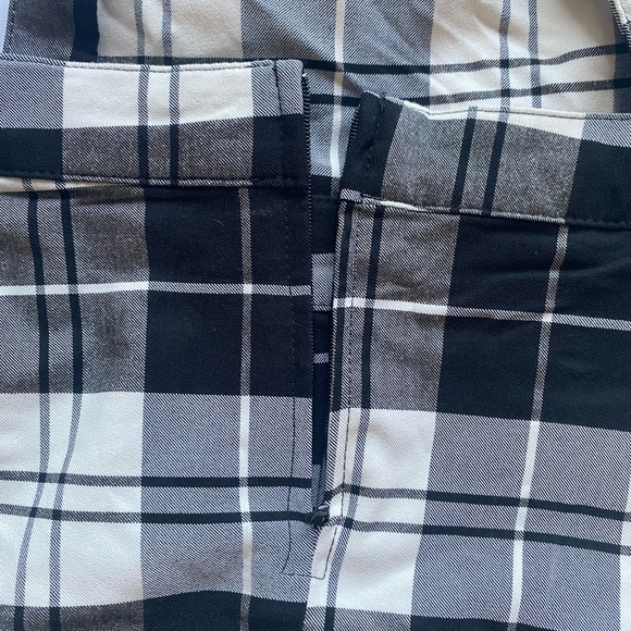 Checkered Overall Dress - Picture 5 of 8